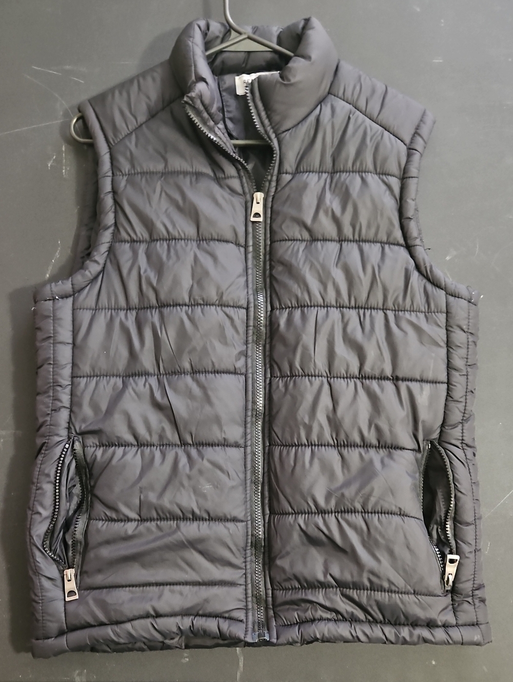 Kenneth Cole Reaction Black Quilted Puffer Vest - Picture 1 of 4